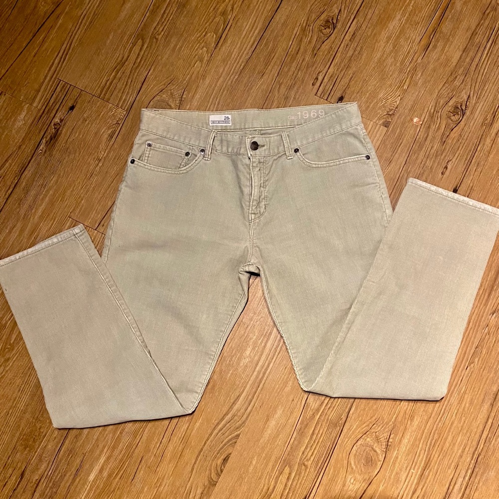 GAP Sexy Boyfriend Corduroys